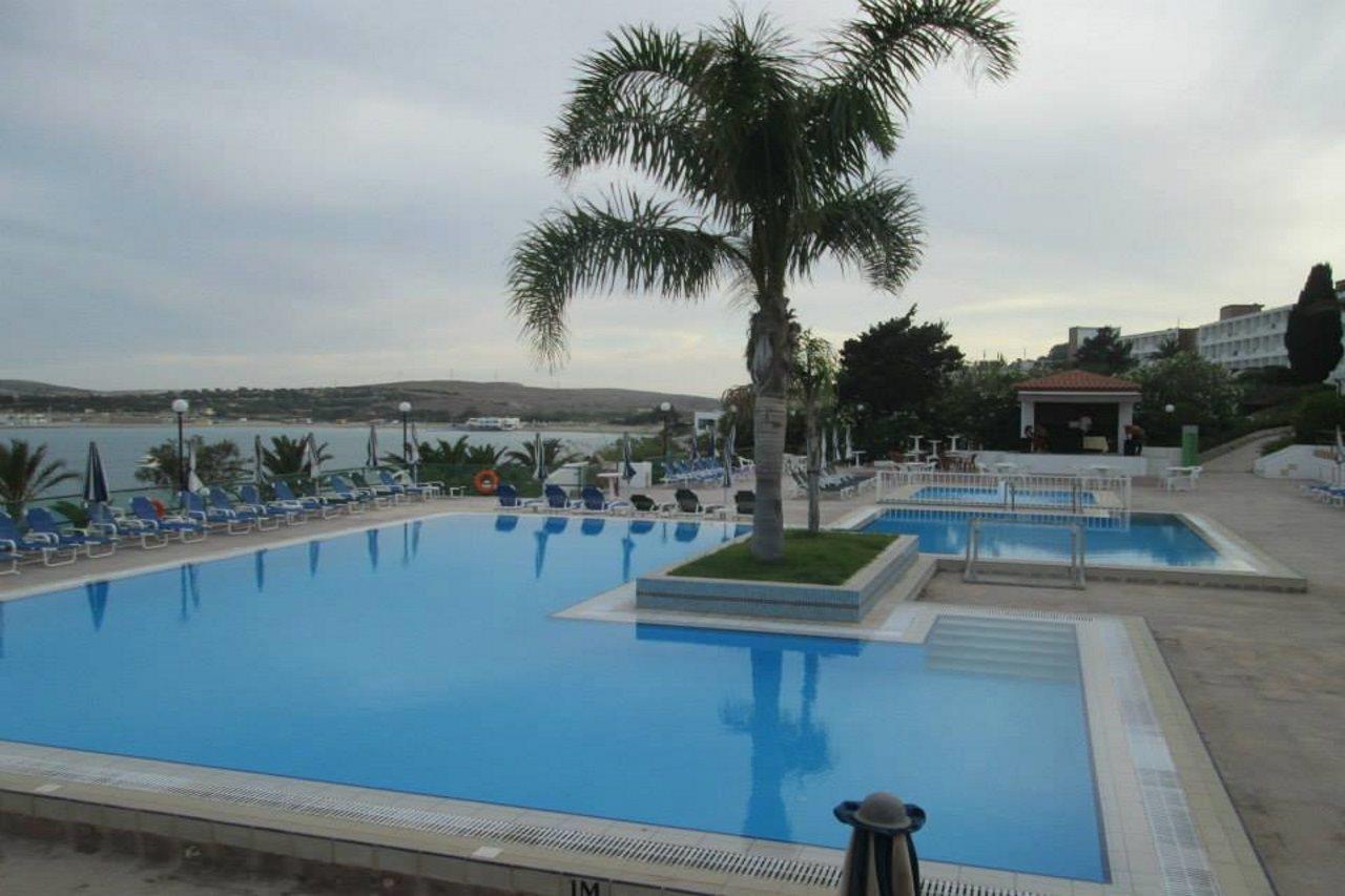 Mellieha Bay Hotel Luaran gambar